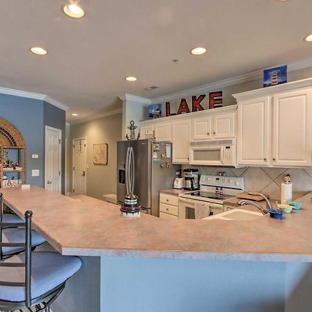 Lakefront Ozark Condo With Balcony And Seasonal Pool! Camdenton Exterior foto