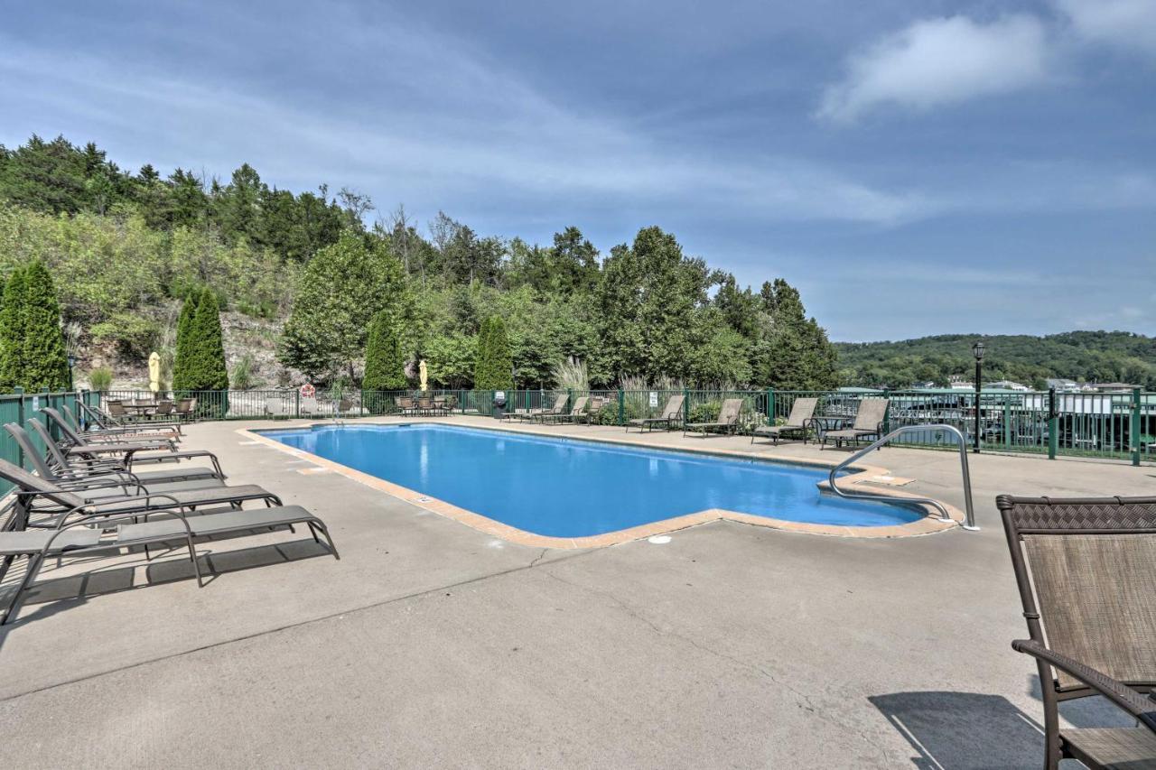 Lakefront Ozark Condo With Balcony And Seasonal Pool! Camdenton Exterior foto