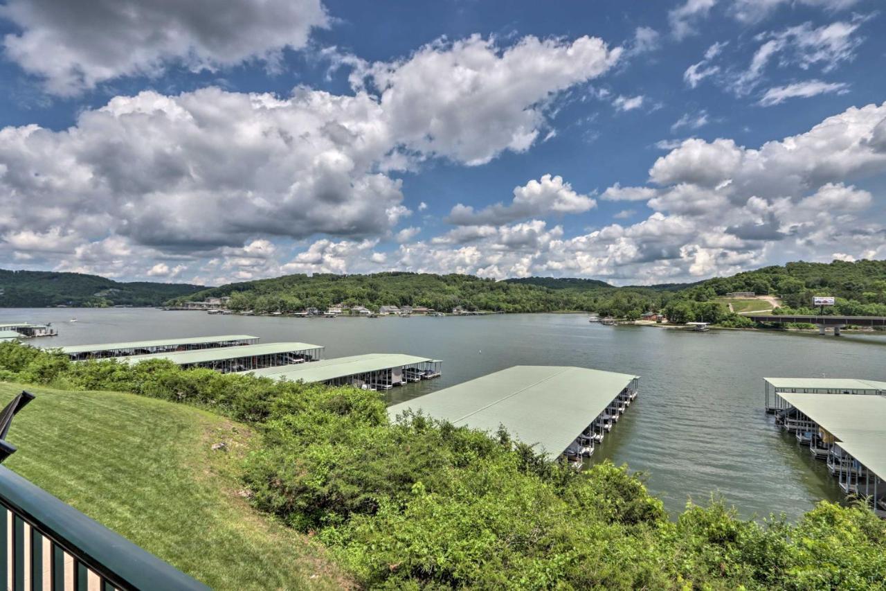Lakefront Ozark Condo With Balcony And Seasonal Pool! Camdenton Exterior foto